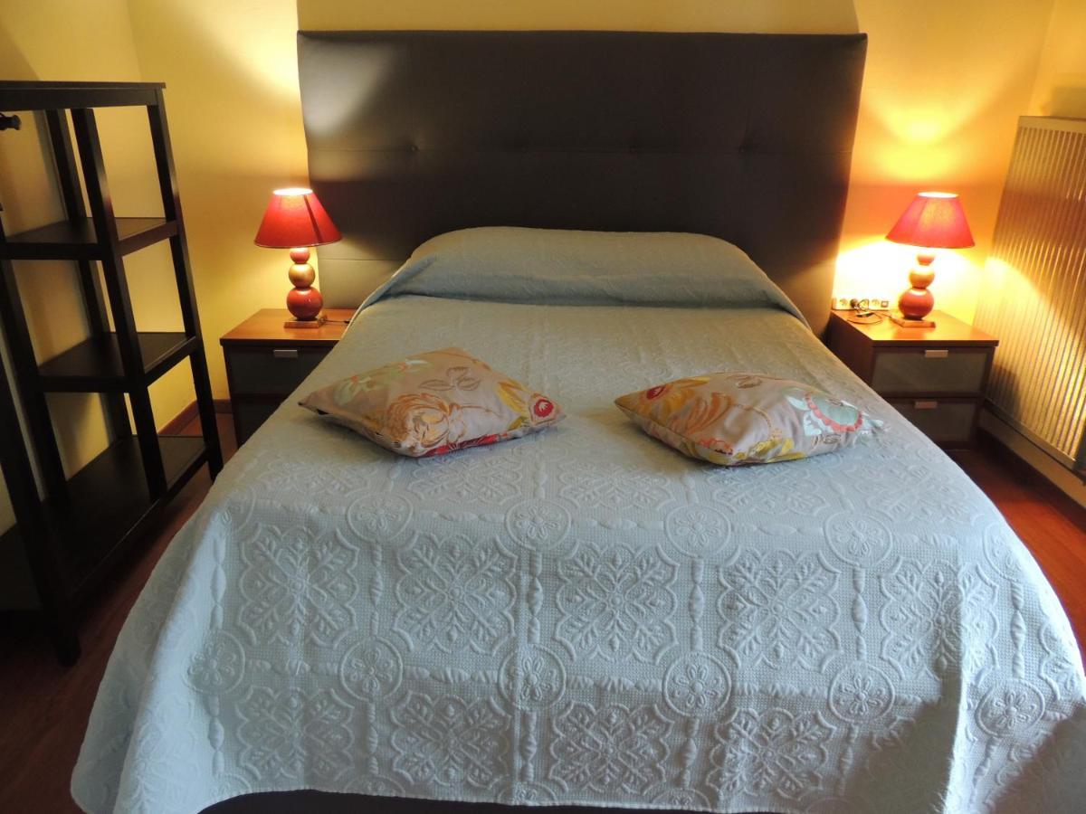 Le Jardin Des Cygnes Bed & Breakfast Pineuilh Luaran gambar