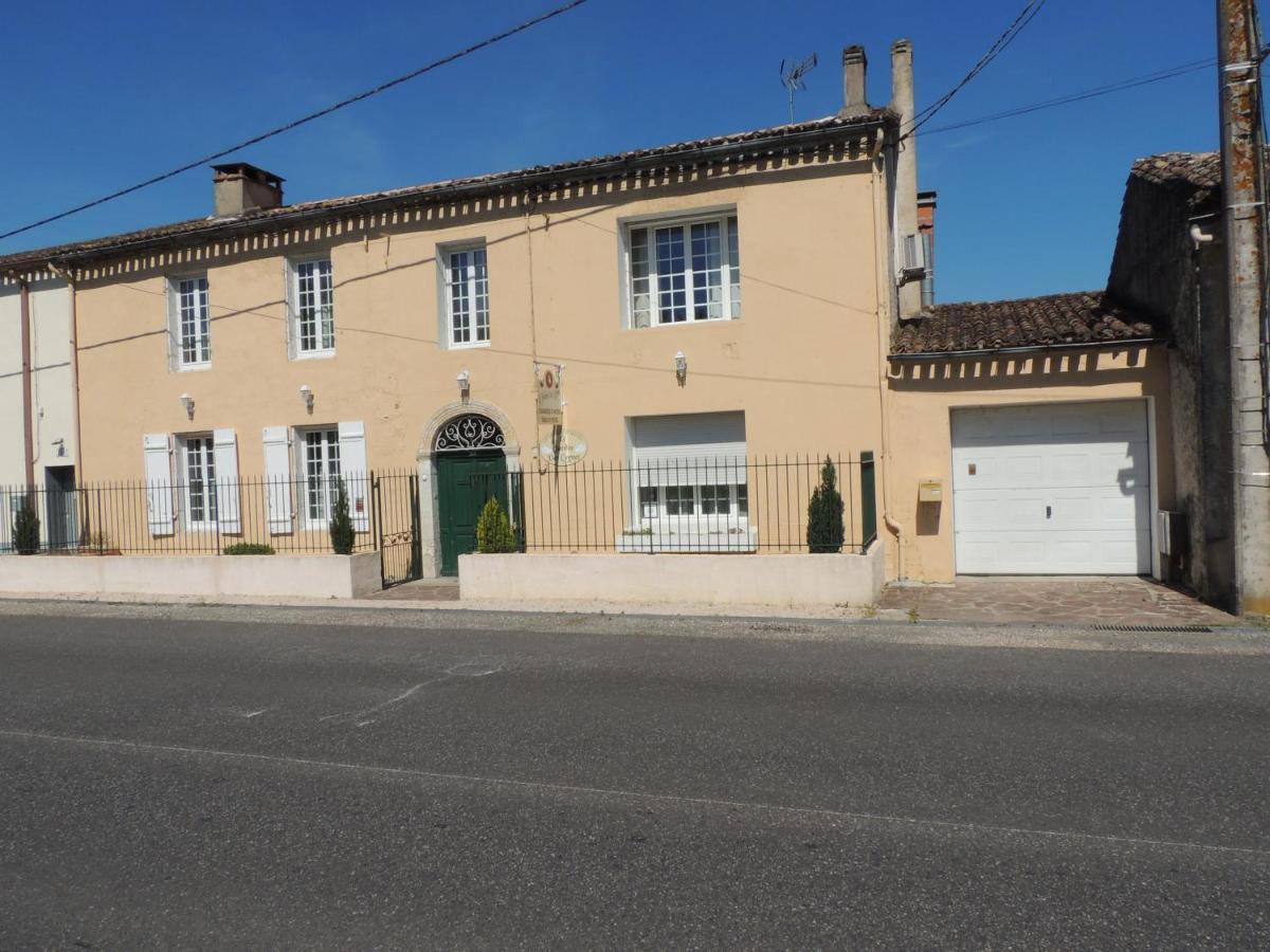 Le Jardin Des Cygnes Bed & Breakfast Pineuilh Luaran gambar