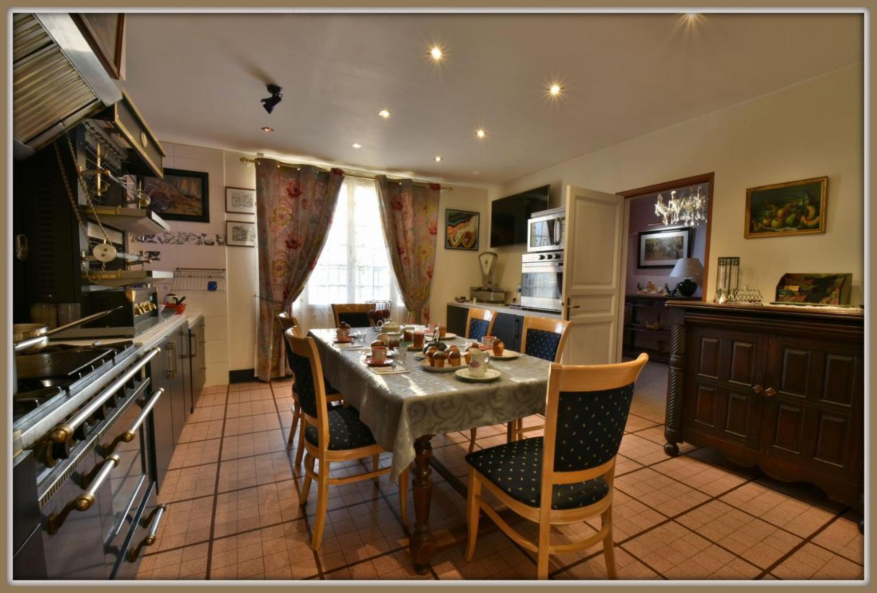 Le Jardin Des Cygnes Bed & Breakfast Pineuilh Luaran gambar